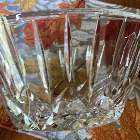 - Beautiful 24%Fine Lead St. George Crystal 11” oval bowl - Picture 3 of 6